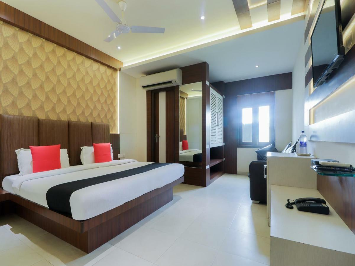 Capital O 46218 Royal Cottage Suite Kanpur Ngoại thất bức ảnh