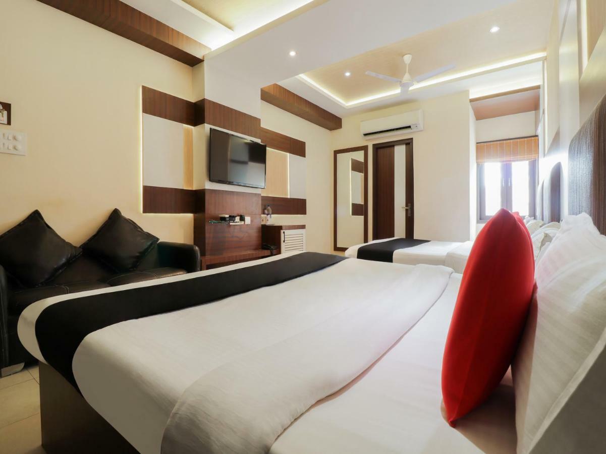 Capital O 46218 Royal Cottage Suite Kanpur Ngoại thất bức ảnh