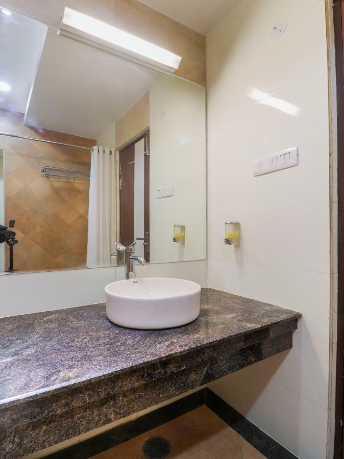 Capital O 46218 Royal Cottage Suite Kanpur Ngoại thất bức ảnh