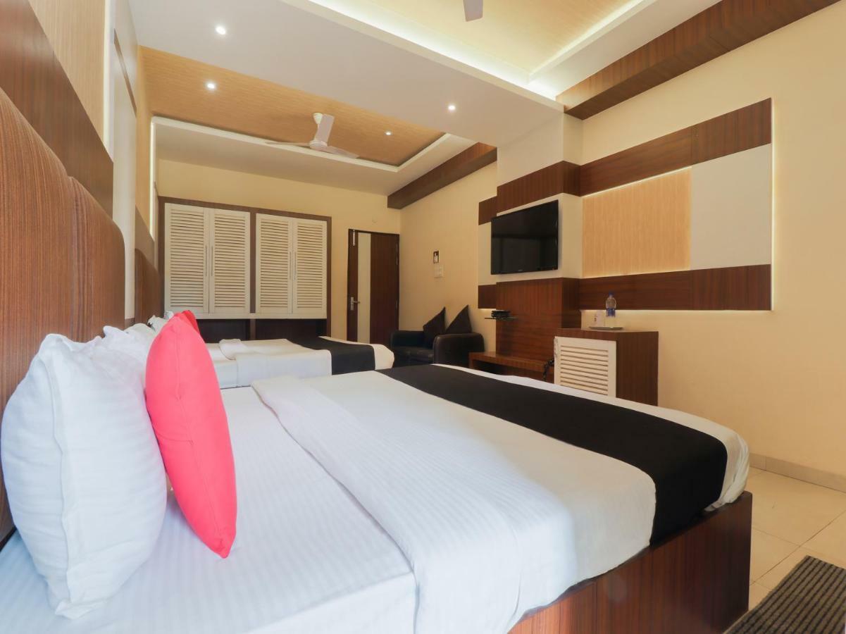 Capital O 46218 Royal Cottage Suite Kanpur Ngoại thất bức ảnh