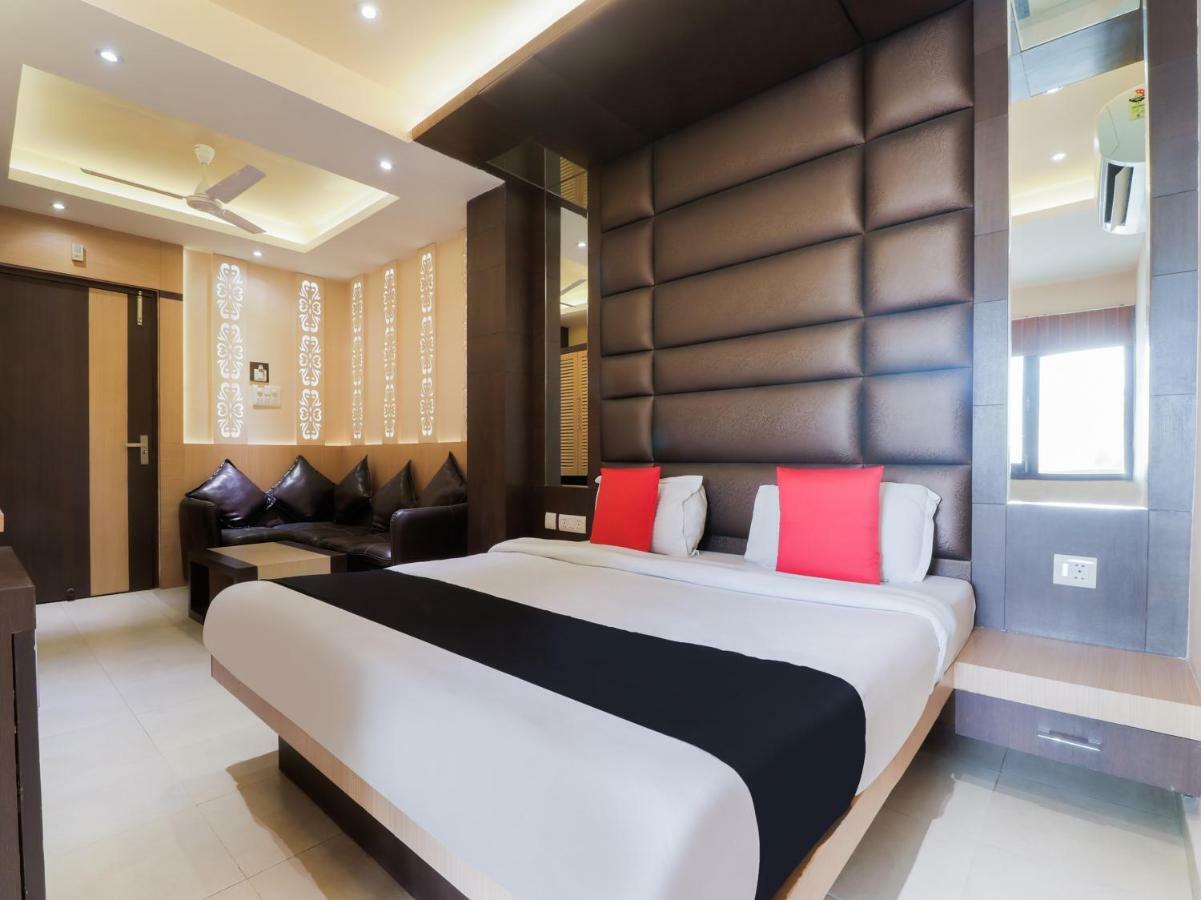 Capital O 46218 Royal Cottage Suite Kanpur Ngoại thất bức ảnh