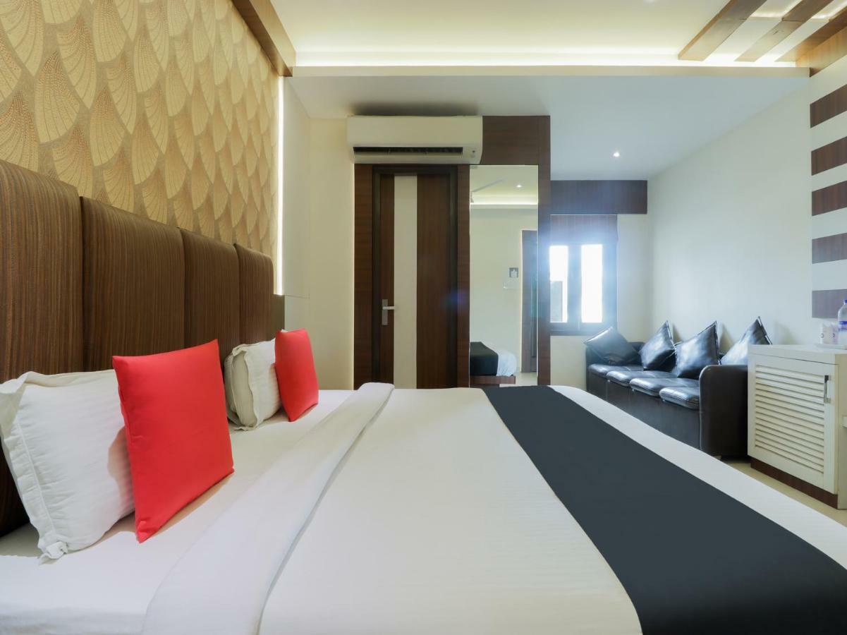 Capital O 46218 Royal Cottage Suite Kanpur Ngoại thất bức ảnh