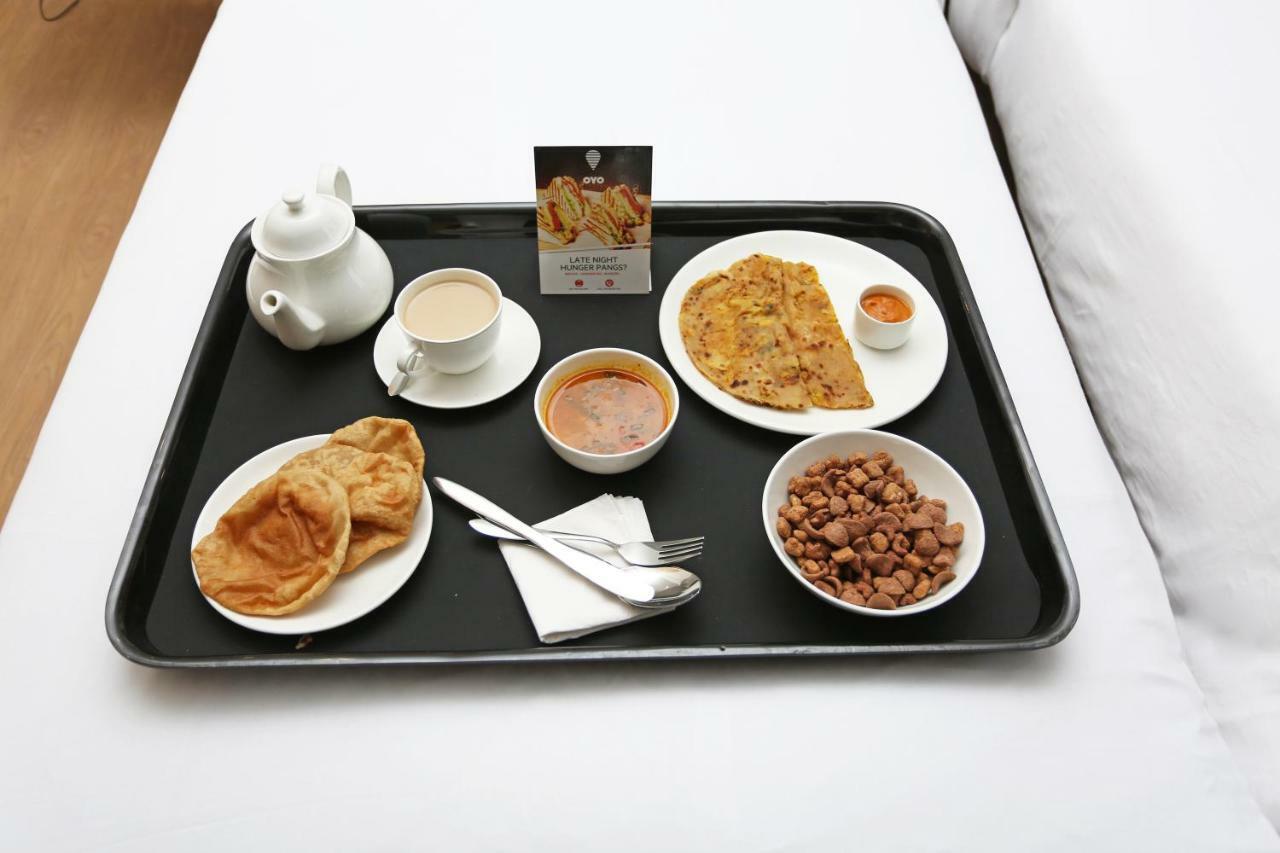 Capital O 46218 Royal Cottage Suite Kanpur Ngoại thất bức ảnh